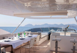 M/Y SKYRA for charter