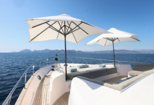 M/Y SKYRA for charter