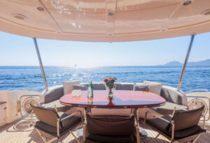 M/Y SKYRA for charter