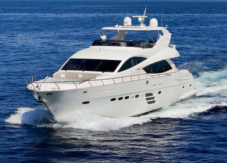 M/Y SKYRA for charter