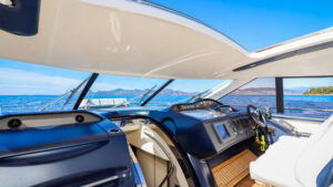 M/Y PURA VIDA for charter