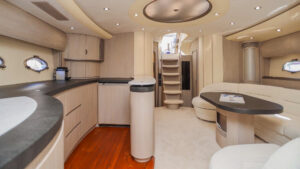 M/Y PURA VIDA for charter