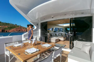 M/Y Lady B Dining area