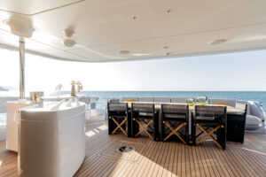 M/Y OCEAN ONE Cockpit