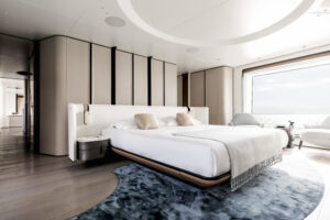 M/Y OCEAN ONE Owner Suite