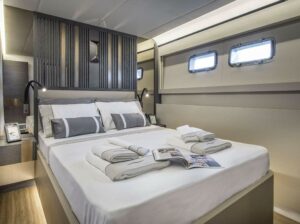 Kamoka yacht for charter