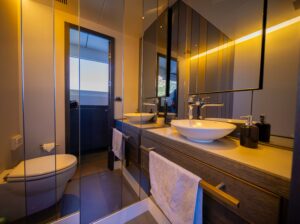 Kamoka yacht for charter