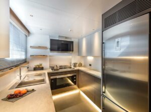 Kamoka yacht for charter