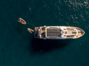 Kamoka yacht for charter