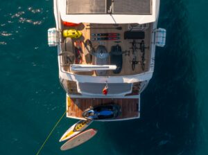 Kamoka yacht for charter