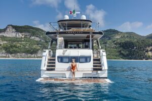M/Y A4A for charter