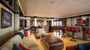 M/Y Arience for charter
