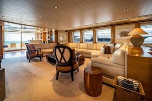 M/Y Kijo for charter