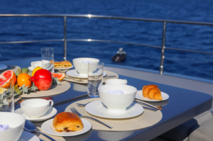 M/Y Matsu for charter