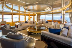 M/Y ARIENCE