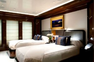 M/Y ARIENCE