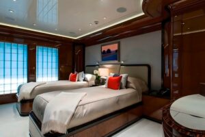 M/Y ARIENCE