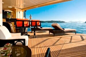 M/Y ARIENCE